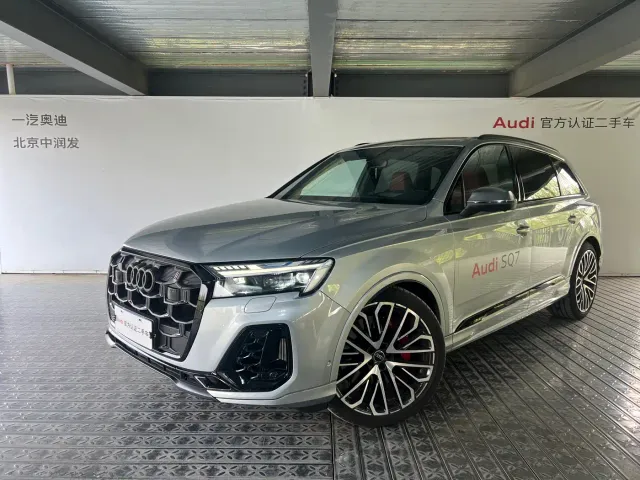 Фотография автомобиля — Audi SQ7