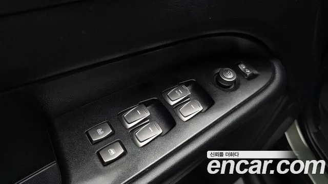 KG_Mobility_Ssangyong Rexton Новый Rexton Sport Дизель 2.2 2WD — Фото автомобиля 27