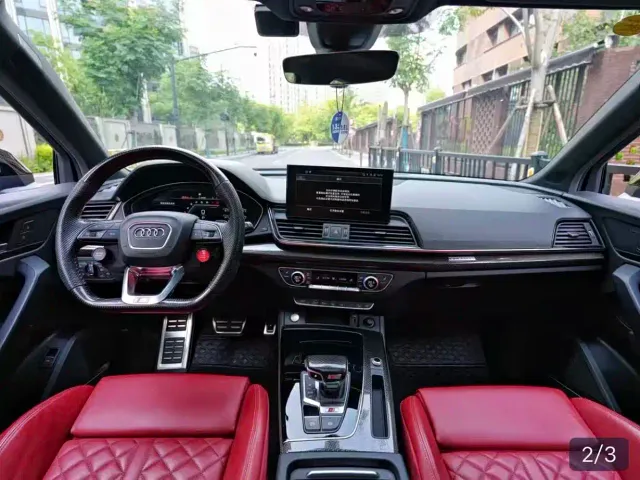 Audi SQ5 — Фото автомобиля 11