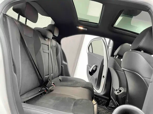 Mercedes-Benz A-Class — Фото автомобиля 5
