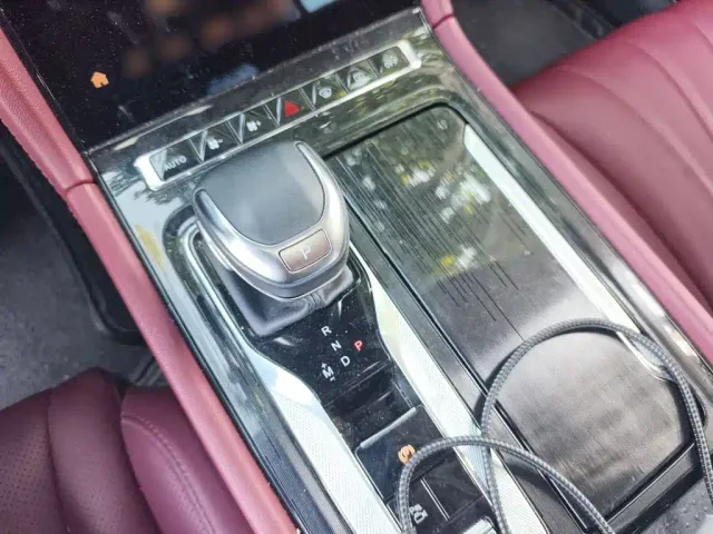 Hongqi H5 — Фото автомобиля 6