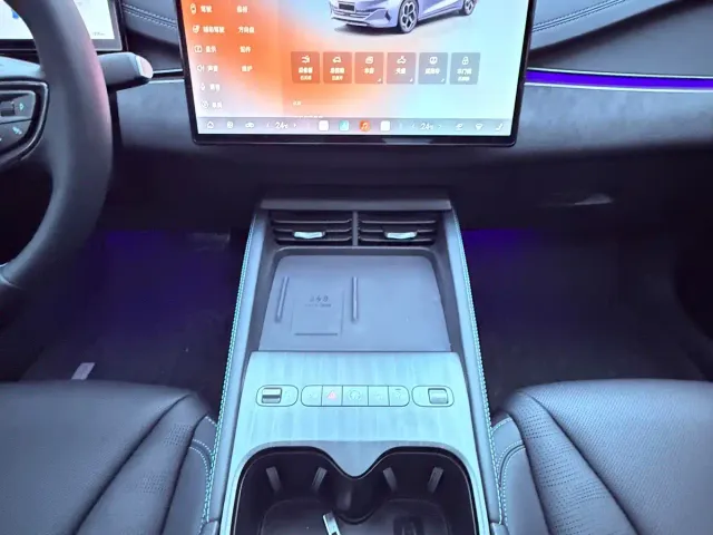 BYD Seal 06 — Фото автомобиля 18