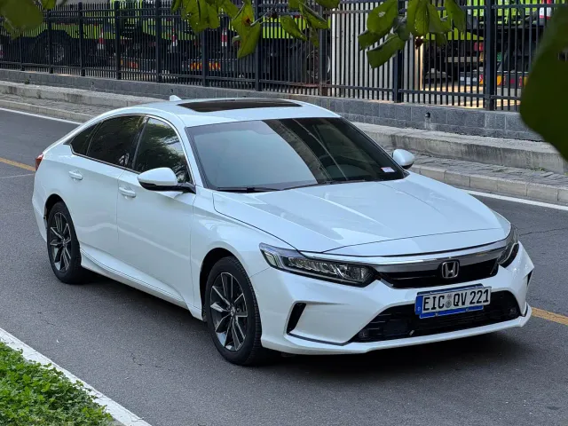 Honda Inspire — Фото автомобиля 2
