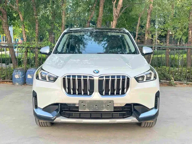 BMW X1 — Фото автомобиля 2