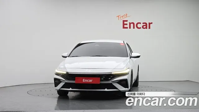 Hyundai Avante CN7 — Фото автомобиля 3