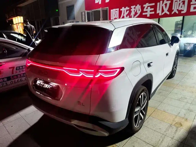 BYD Song L DM-i — Фото автомобиля 4