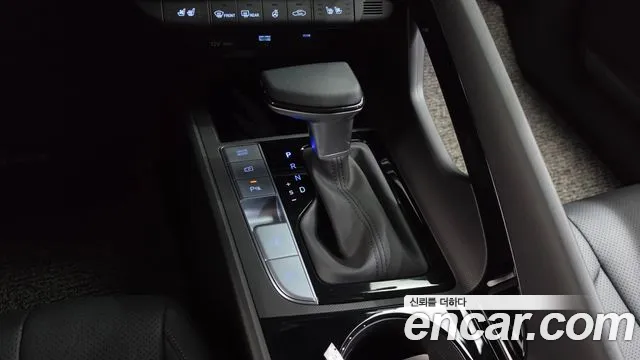 Hyundai Avante CN7 — Фото автомобиля 12