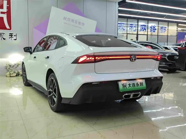 Changan UNI-V — Фото автомобиля 7
