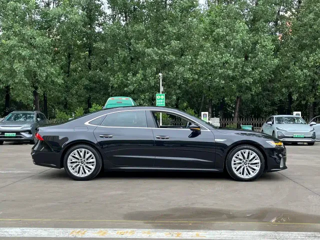 Audi A7L — Фото автомобиля 10