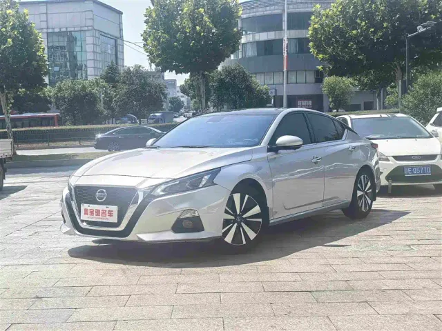 Фотография автомобиля — Nissan Teana