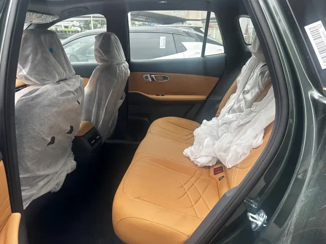 Geely Galaxy Starship 7 EM-i — Фото автомобиля 7