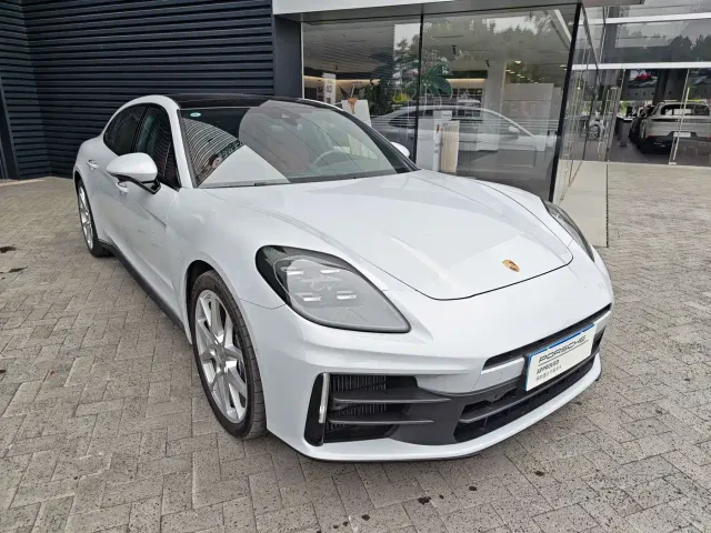 Porsche Panamera — Фото автомобиля 15