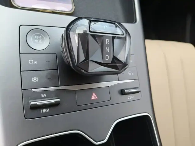 BYD Song Pro — Фото автомобиля 13