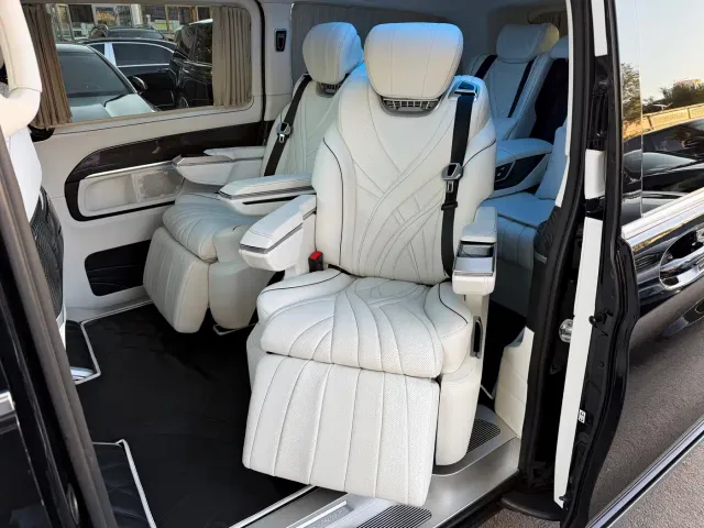Mercedes-Benz V-Class — Фото автомобиля 8