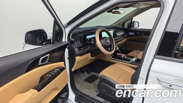 Kia Carnival Generation 4 — Фото автомобиля 15