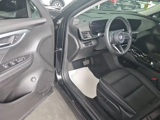 Buick Envision Plus — Фото автомобиля 15