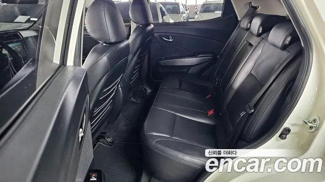 KGM Tivoli Very New — Фото автомобиля 11