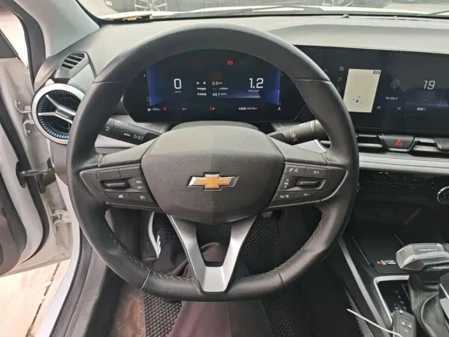 Chevrolet Monza — Фото автомобиля 10