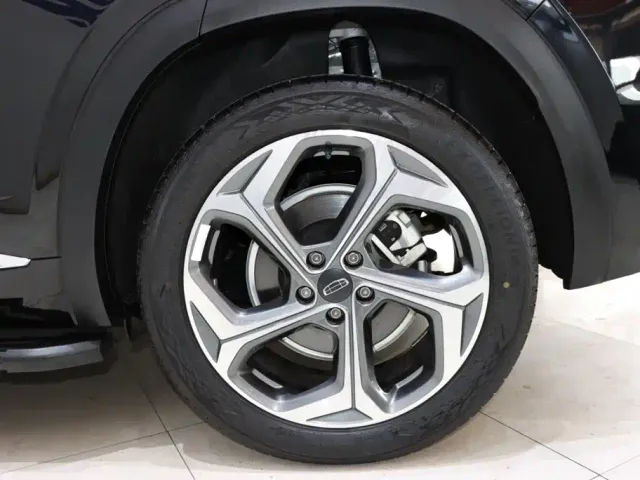 Geely Xingyue L — Фото автомобиля 20