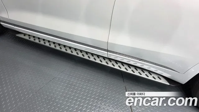 Genesis GV70 2.5T Бензин AWD — Фото автомобиля 8