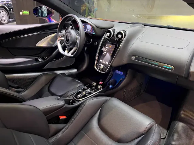 McLaren GT — Фото автомобиля 20