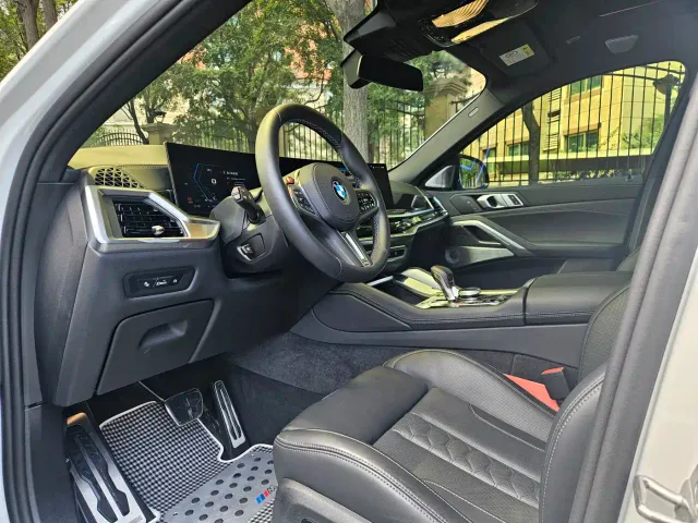BMW X6 M — Фото автомобиля 6