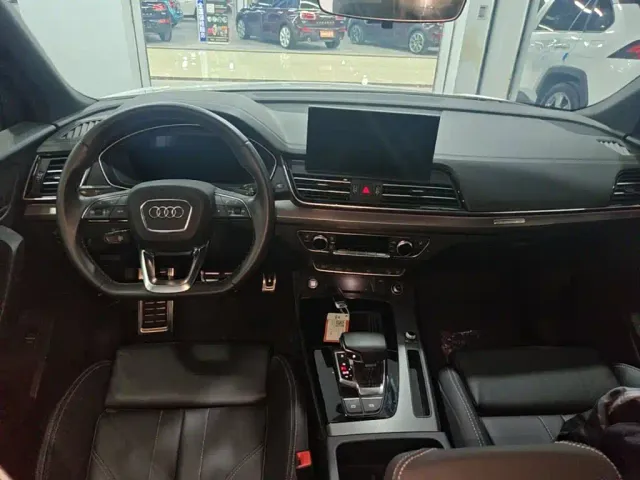 Audi Q5L — Фото автомобиля 13