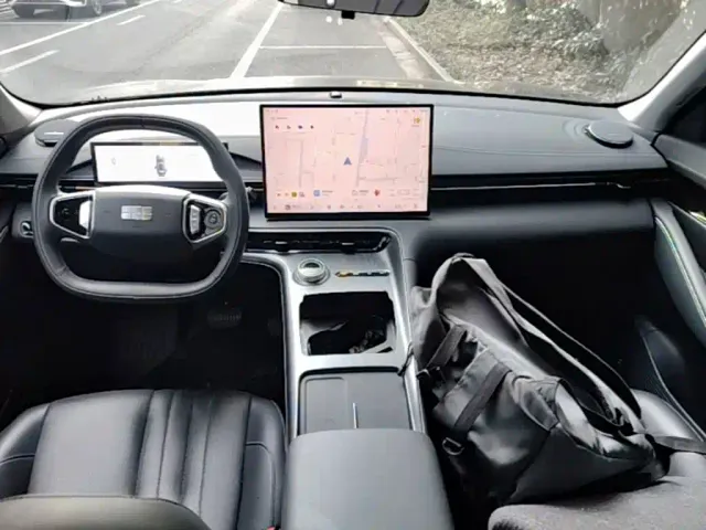 Geely Galaxy E5 — Фото автомобиля 12