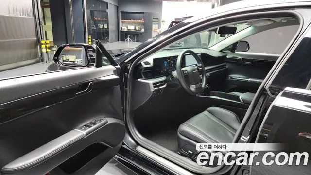 Hyundai Grandeur Grandeur (GN7) 2.5 Бензин 2WD — Фото автомобиля 10