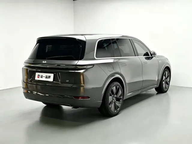 Li Auto L9 — Фото автомобиля 4
