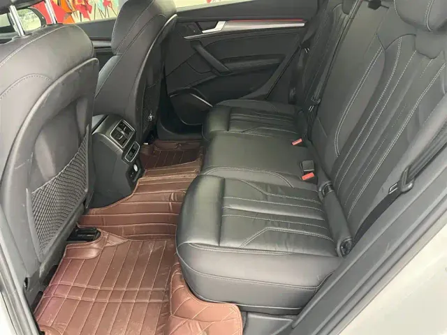 Audi Q5L — Фото автомобиля 14