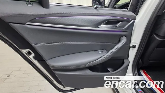 BMW 5 Series G30 — Фото автомобиля 14