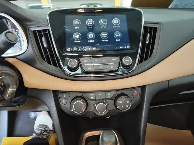 Chevrolet Monza 2022 320 Automatic Enjoyment Sunroof Edition — Фото автомобиля 12