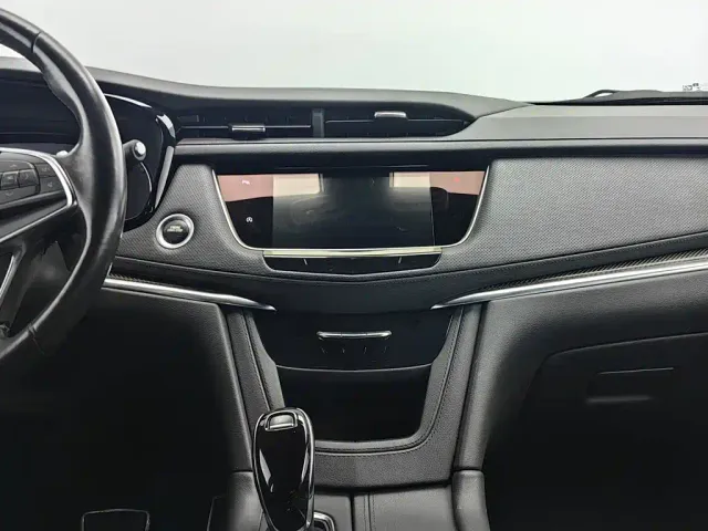 Cadillac XT5 — Фото автомобиля 12