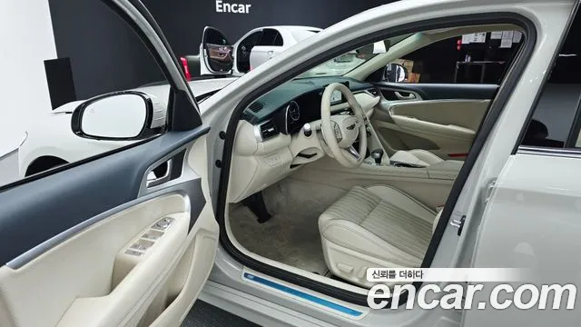 Genesis G70 New — Фото автомобиля 15