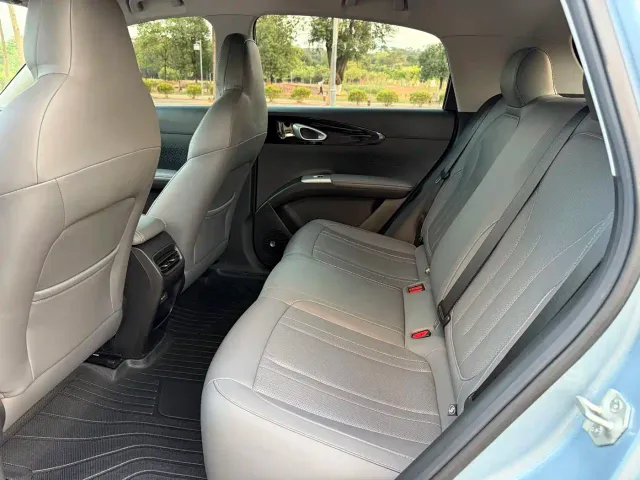 Geely Starry Wish — Фото автомобиля 6