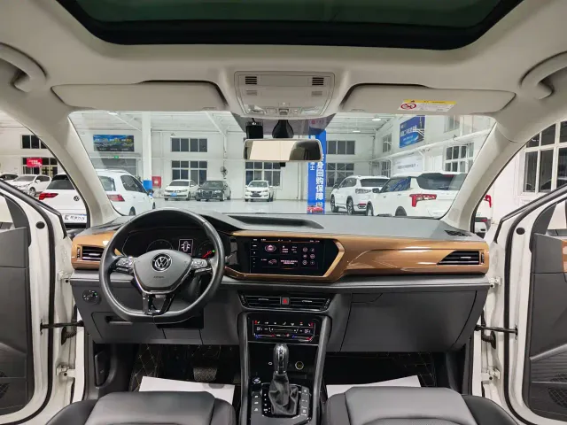 Volkswagen Tharu — Фото автомобиля 10