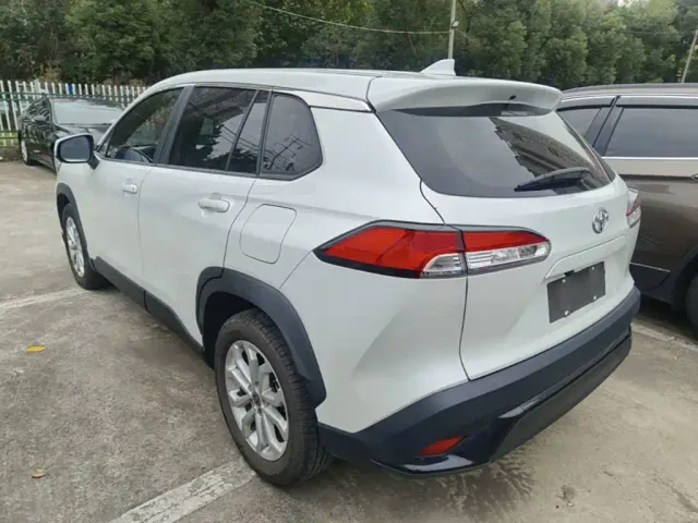 Toyota Frontlander — Фото автомобиля 4