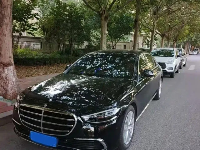 Фотография автомобиля — Mercedes-Benz S-Class