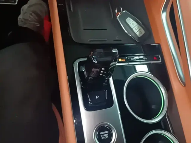 Geely Boyue — Фото автомобиля 13