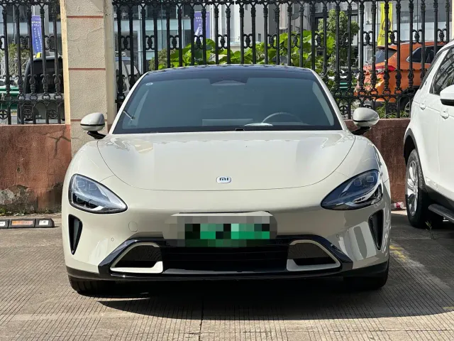 Xiaomi SU7 — Фото автомобиля 2