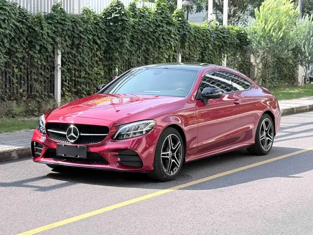 Фотография автомобиля — Mercedes-Benz C-Class