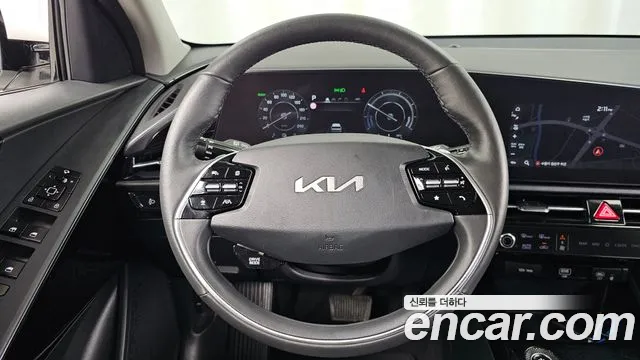 Kia Niro Niro (New) — Фото автомобиля 13