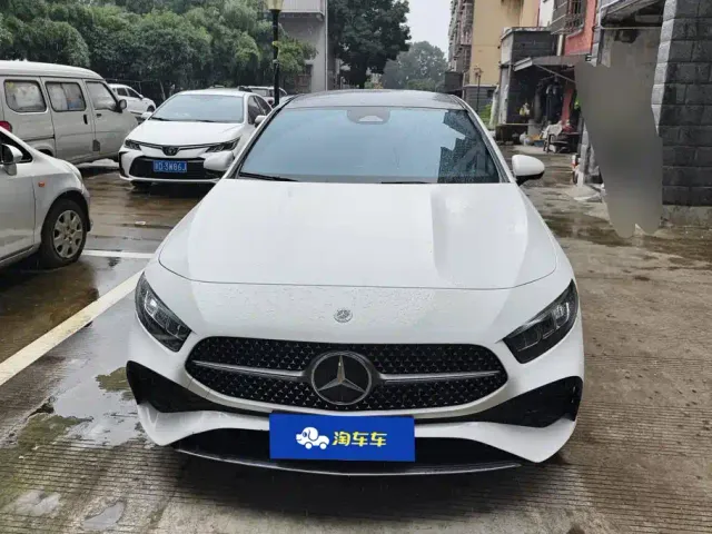 Mercedes-Benz A-Class — Фото автомобиля 2