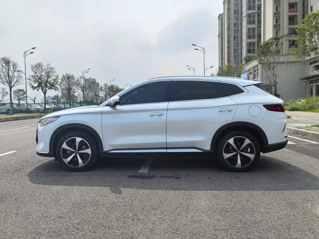 BYD Song PLUS — Фото автомобиля 7