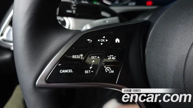 Mercedes-Benz E-Class — Фото автомобиля 16