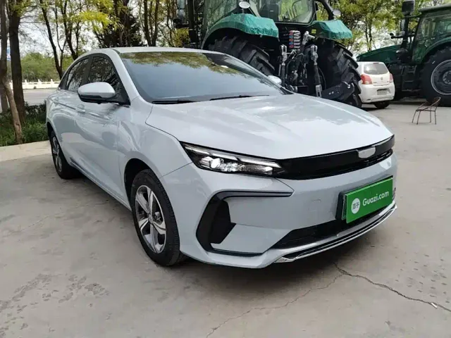 Geely Emgrand L — Фото автомобиля 3