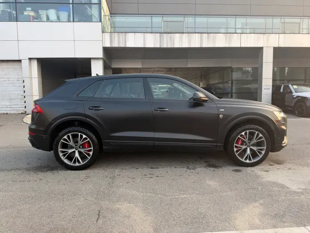 Audi Q8 — Фото автомобиля 7