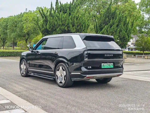 ZEEKR Zeekr 9X 2025 model Ultra Edition 70kWh — Фото автомобиля 21