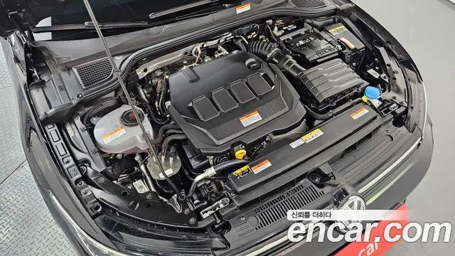 Volkswagen Golf Golf 8 поколение 2.0 TDI Prestige — Фото автомобиля 6